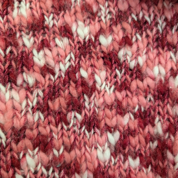 Guess Cozy Red And Pink Women's Chunky Sweater Size Large - Picture 3 of 5